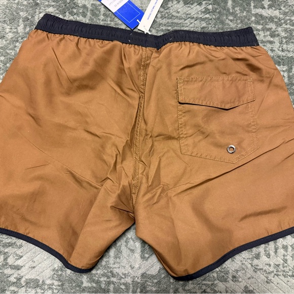 Retro Style Swim Trunks - Picture 4 of 4